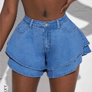 Cute denim shorts